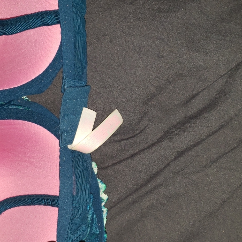 Victorias secret PINK push up bra - Picture 7 of 10
